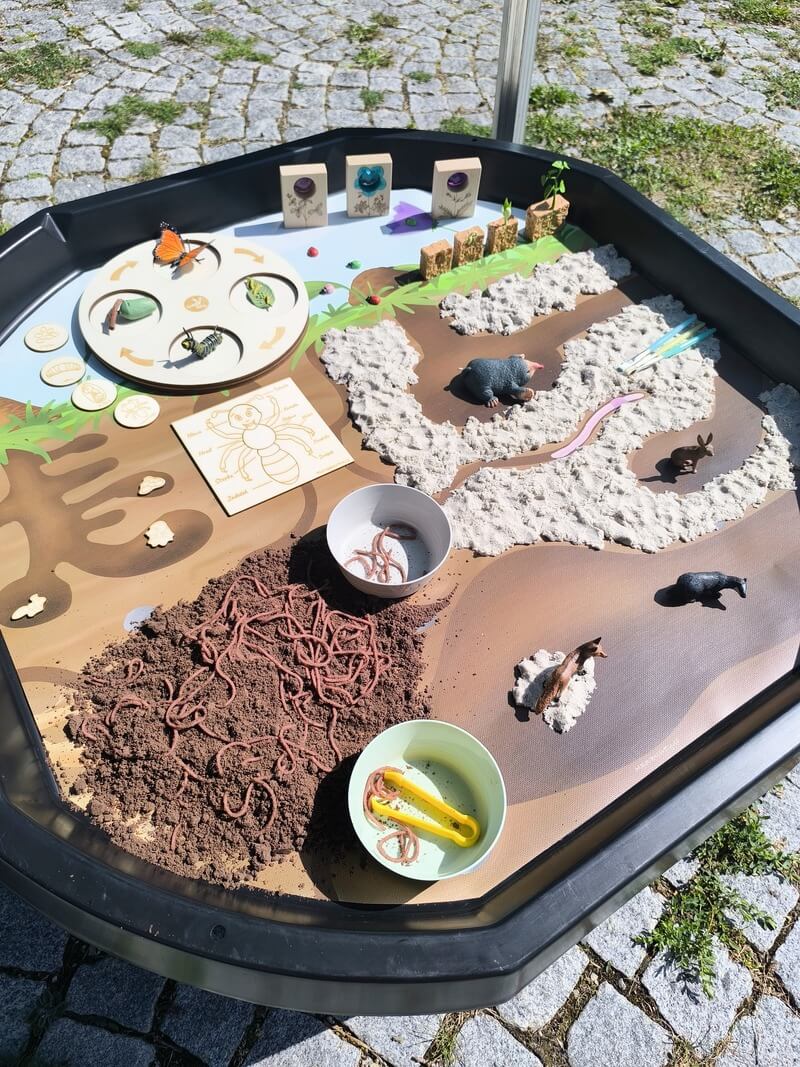 2. jakost - Pod zemí – Podložka do Tuff Tray MINI