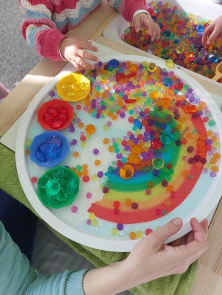 Duha – Podložka do Play Tray